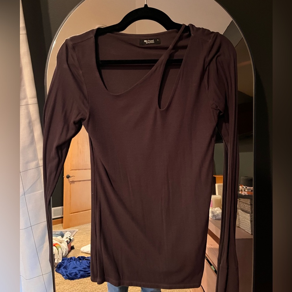 Dark grey Michael Lauren cutout top. Size small
